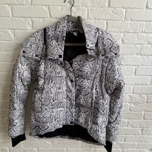 Varley Puffer Jacket